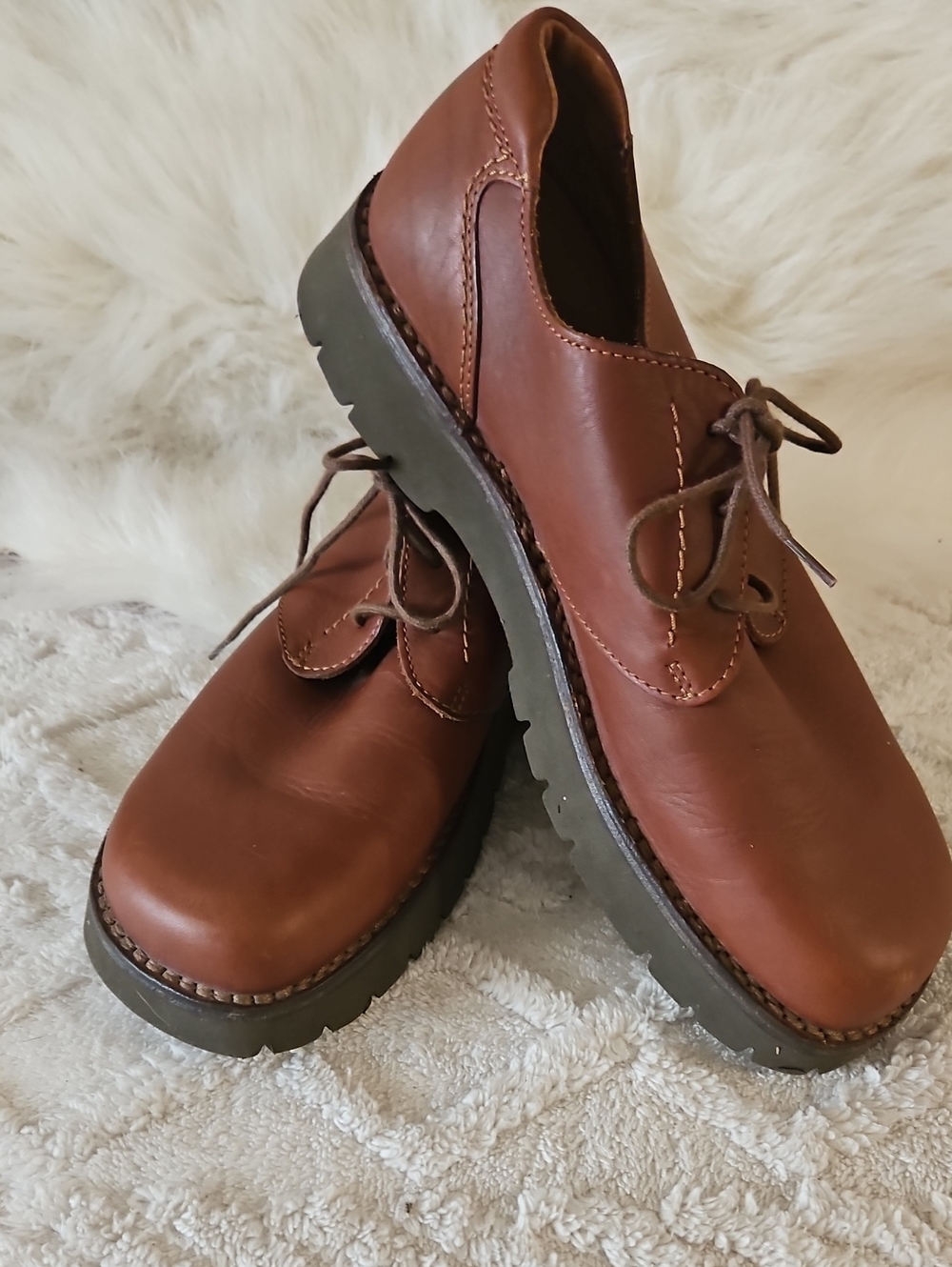 Classic Men's Brown Leather Derby with Lug Sole